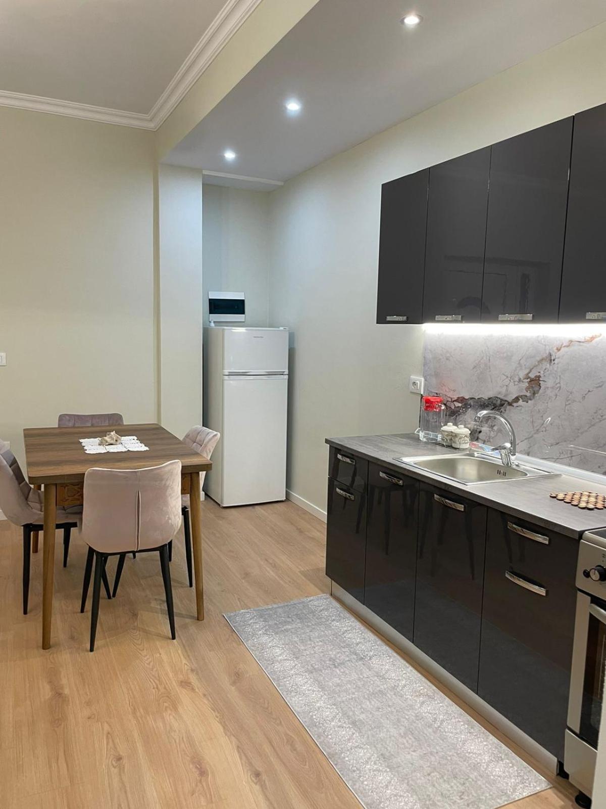Villa Vsv:Second Flat+Parking Kamez Kültér fotó